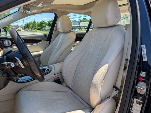 Used 2018 Mercedes-Benz E 300 4MATIC w/ Premium 2 Package image 14