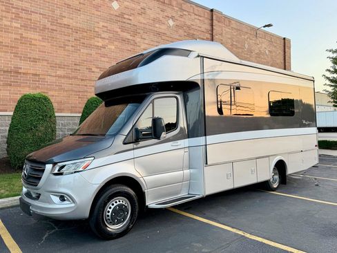 Used 2019 Mercedes-Benz Sprinter 170 image 38