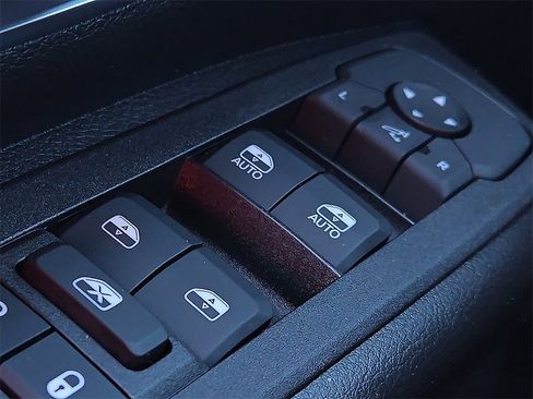 Used 2025 RAM 1500 Big Horn image 16