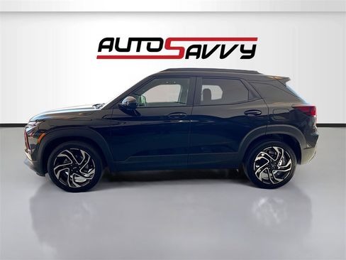 Used 2024 Chevrolet TrailBlazer RS w/ Driver Confidence Package image 4