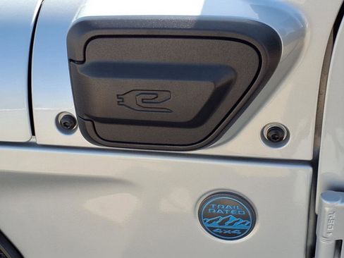 Used 2024 Jeep Wrangler Unlimited Rubicon 4xe image 4