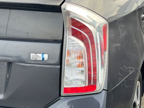Used 2014 Toyota Prius Four image 17