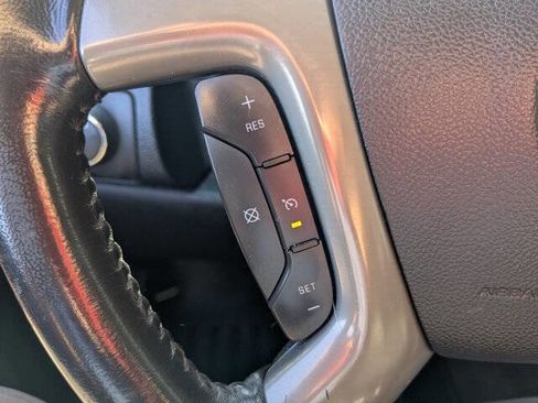 Used 2014 GMC Yukon SLE image 17