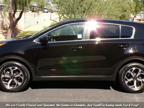 Used 2020 Kia Sportage LX FWD image 7
