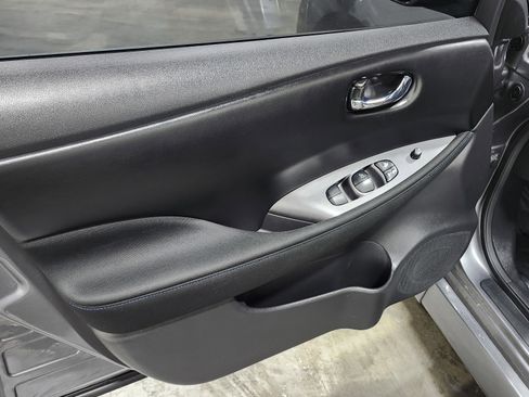 Used 2023 Nissan Leaf S image 23