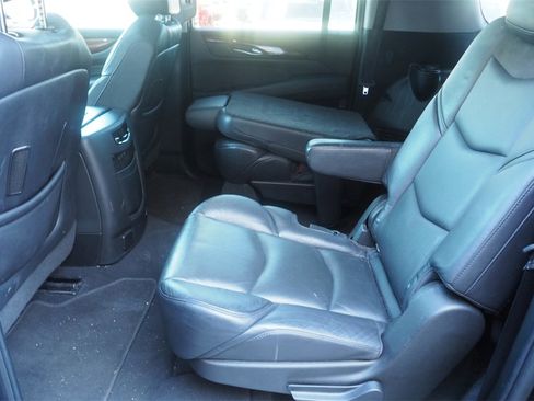 Used 2019 Cadillac Escalade ESV Premium Luxury image 20