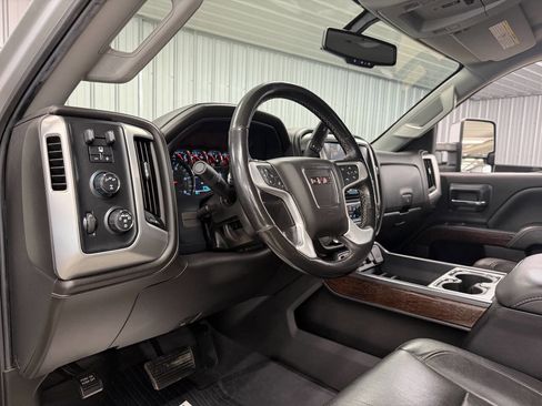 Used 2019 GMC Sierra 2500 SLT w/ Duramax Plus Package image 6
