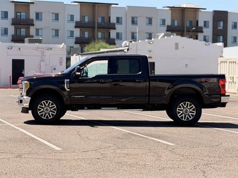 Used 2018 Ford F250 Lariat w/ Lariat Value Package AWD/4WD image 6