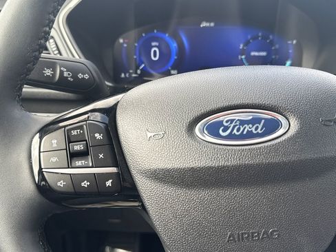 Used 2022 Ford Escape SEL w/ Technology Package AWD/4WD image 43