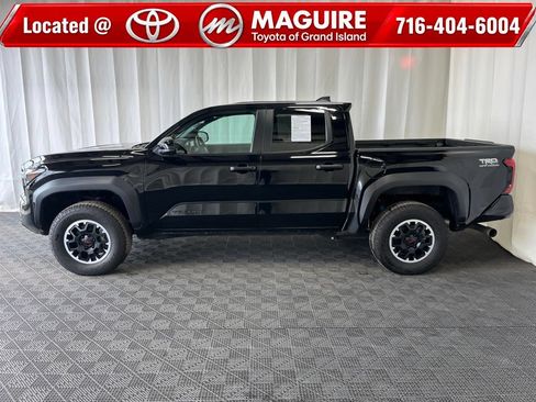 Used 2024 Toyota Tacoma TRD Off-Road AWD/4WD image 1