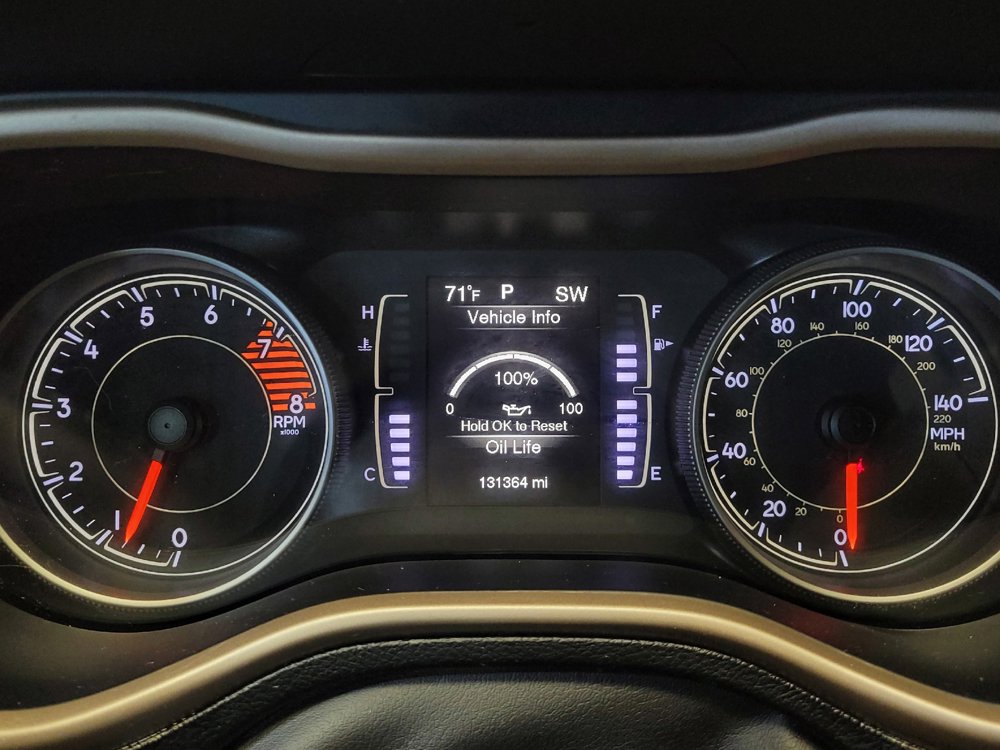 Used 2018 Jeep Cherokee Latitude AWD/4WD image 23