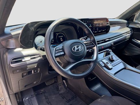 Used 2025 Hyundai Palisade Calligraphy AWD/4WD image 9