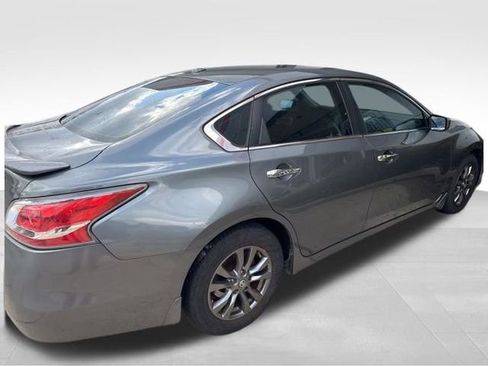 Used 2015 Nissan Altima 2.5 S w/ Special Edition Package image 7