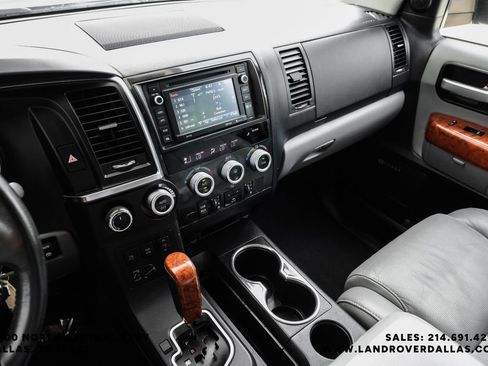 Used 2019 Toyota Sequoia Platinum AWD/4WD image 19