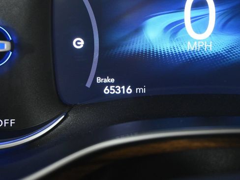 Used 2023 Chrysler Pacifica Limited FWD image 27