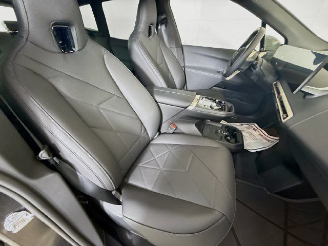 Used 2026 BMW iX xDrive45 AWD/4WD image 30