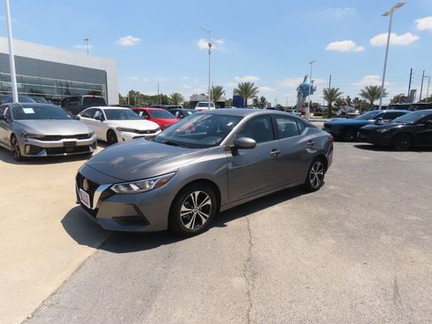 Used 2023 Nissan Sentra SV w/ All-Weather Package FWD image 2