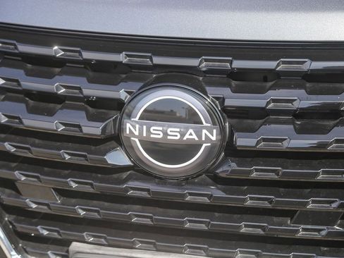 Certified 2025 Nissan Kicks Play S FWD image 5