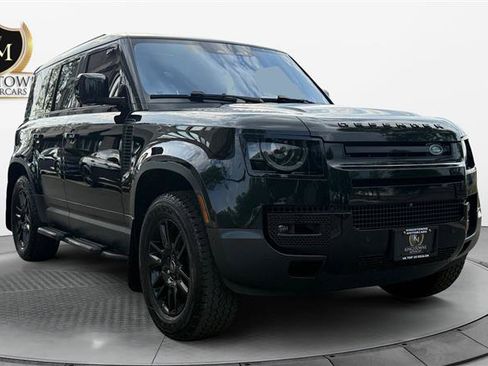Used 2023 Land Rover Defender 110 S AWD/4WD image 7