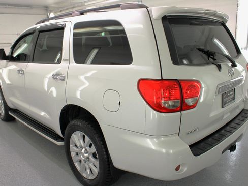 Used 2008 Toyota Sequoia Platinum image 7