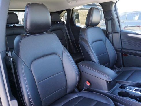 Used 2025 Ford Escape Platinum image 11