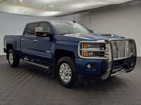Used 2018 Chevrolet Silverado 2500 High Country AWD/4WD image 7