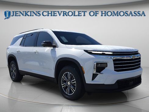 New 2027 Chevrolet Traverse LT w/ Driver Confidence Package FWD image 1