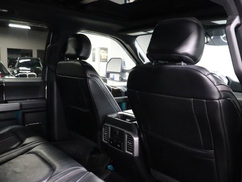 Used 2017 Ford F250 Platinum w/ Platinum Ultimate Package image 25