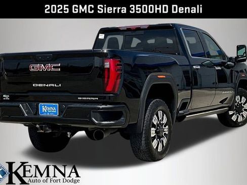 Used 2025 GMC Sierra 3500 Denali w/ Denali Reserve Package image 8
