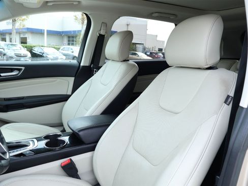 Used 2017 Ford Edge Titanium w/ Equipment Group 301A image 11