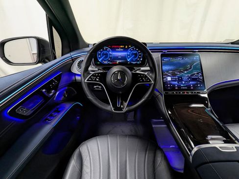 Used 2023 Mercedes-Benz EQS 450+ 4MATIC SUV image 2