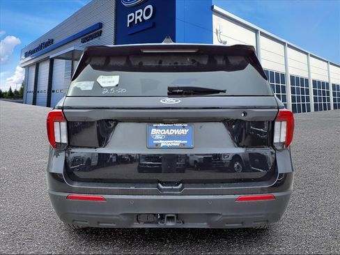 New 2025 Ford Explorer 4WD Police Interceptor image 19
