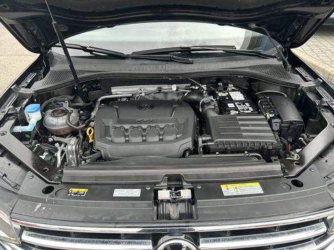 Certified 2023 Volkswagen Tiguan SE image 30