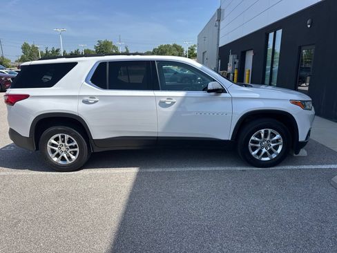 Used 2020 Chevrolet Traverse LT FWD image 4