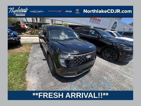 Used 2025 Ford Maverick XLT FWD image 1