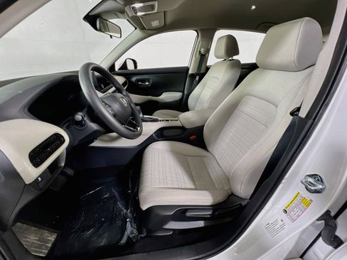 Used 2025 Honda HR-V LX image 19