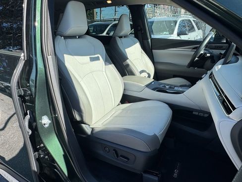 Certified 2026 INFINITI QX60 Luxe w/ Cargo Package FWD image 17