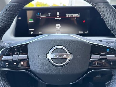 New 2025 Nissan Ariya AWD image 21