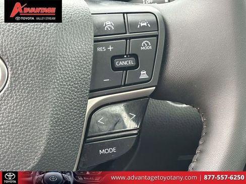 Used 2026 Toyota Camry XLE w/ Premium Plus Package AWD/4WD image 27