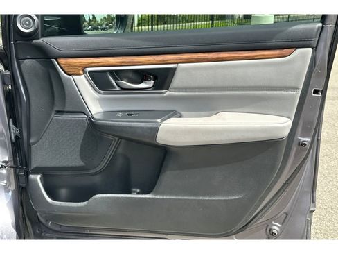 Used 2022 Honda CR-V Touring image 21