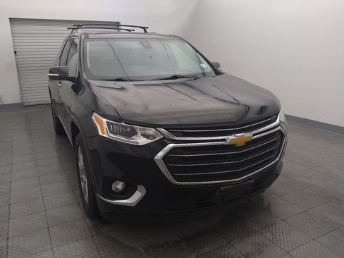Used 2018 Chevrolet Traverse Premier w/ Driver Confidence II Package FWD image 14