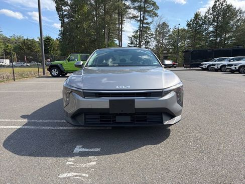 Used 2025 Kia K4 FWD image 3