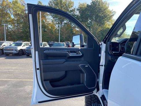 New 2025 Chevrolet Silverado 2500 LTZ w/ Trail Boss Package AWD/4WD image 23