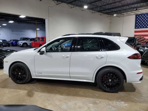 Used 2016 Porsche Cayenne GTS AWD/4WD image 13