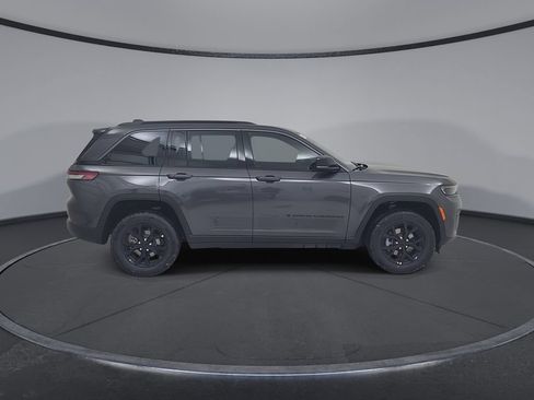 New 2026 Jeep Grand Cherokee Altitude AWD/4WD image 17
