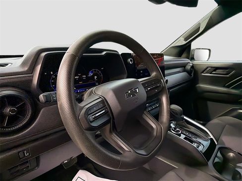 Used 2024 Chevrolet Colorado Trail Boss w/ Advanced Trailering Package image 11