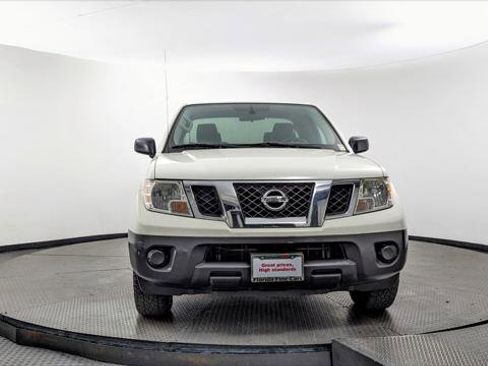 Used 2019 Nissan Frontier S image 12