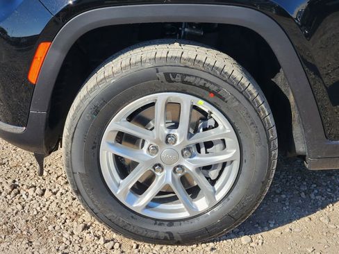 New 2026 Jeep Grand Cherokee L Laredo RWD image 7