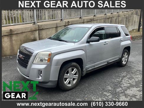 Used 2015 GMC Terrain SLE image 2