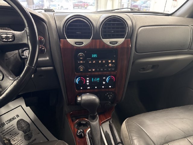 Used 2004 GMC Envoy XL SLT w/ 1SD Preferred Equipment Group AWD/4WD image 17